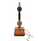 Телефонный аппарат-стойка батарейного вызова на деревянном основании с микротелефонной трубкой