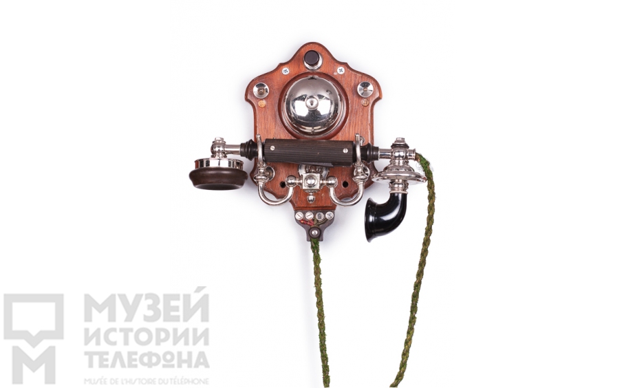 Настенный телефонный аппарат