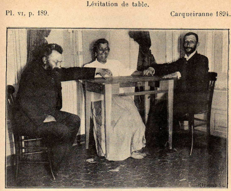 Палладино. Левитация стола.png Палладино. Левитация стола.png